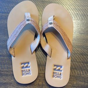 Women’s flip flops size 8